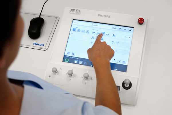 Рентгеновский аппарат Philips CombiDiagnost R90